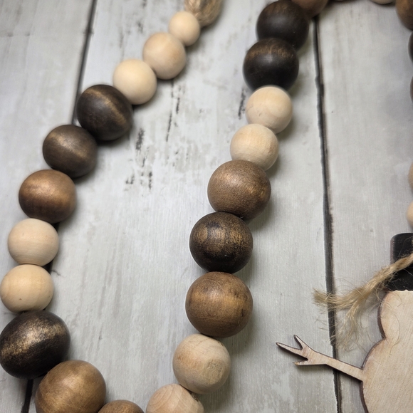 Hand Painted Wooden Bead Garland with Snowman Pendant - Picture 3 of 4